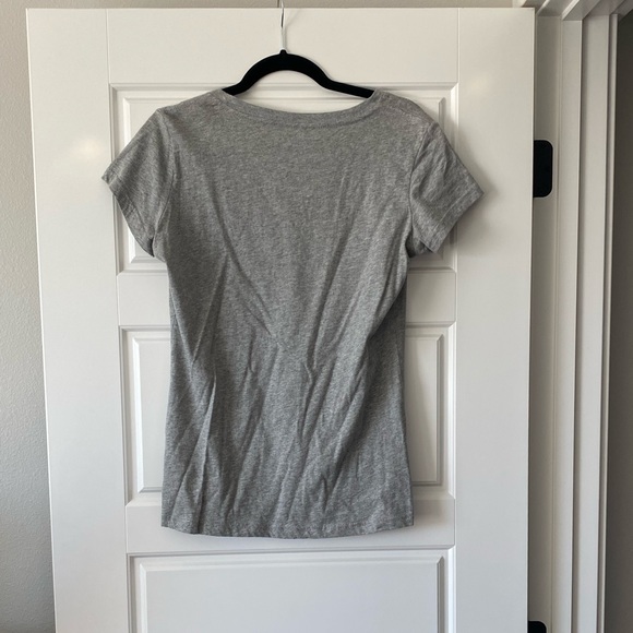 Women’s Chicago Cubs V-Neck Top - Picture 3 of 3